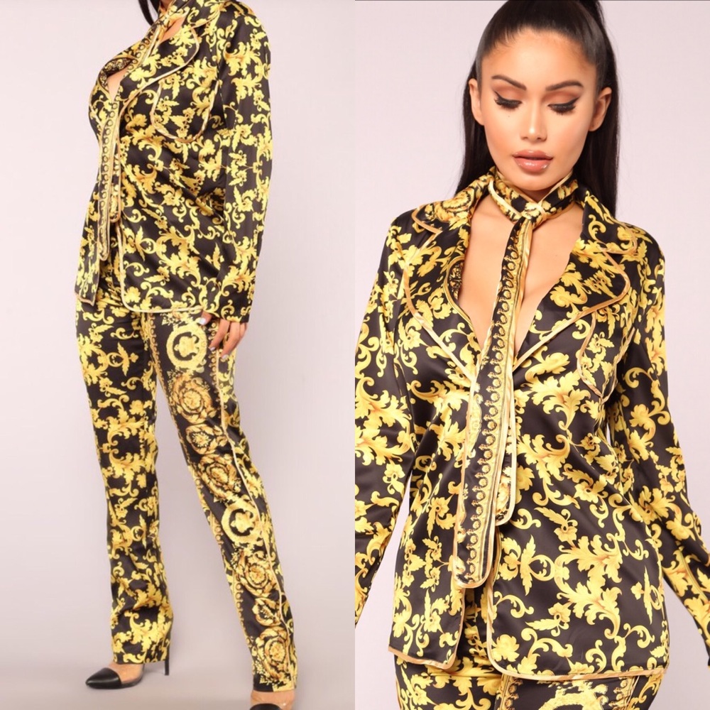 Fashion Nova “Versace Print” Pant Suit